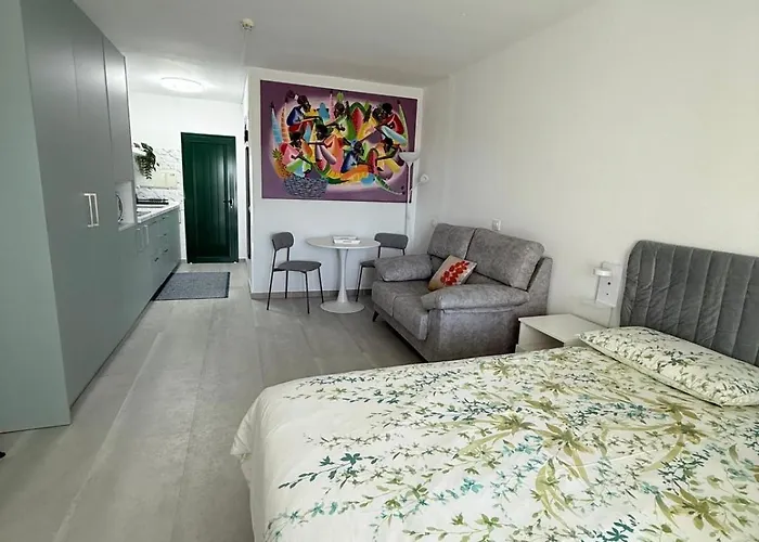 Al Sole Playa Roca Costa Teguise